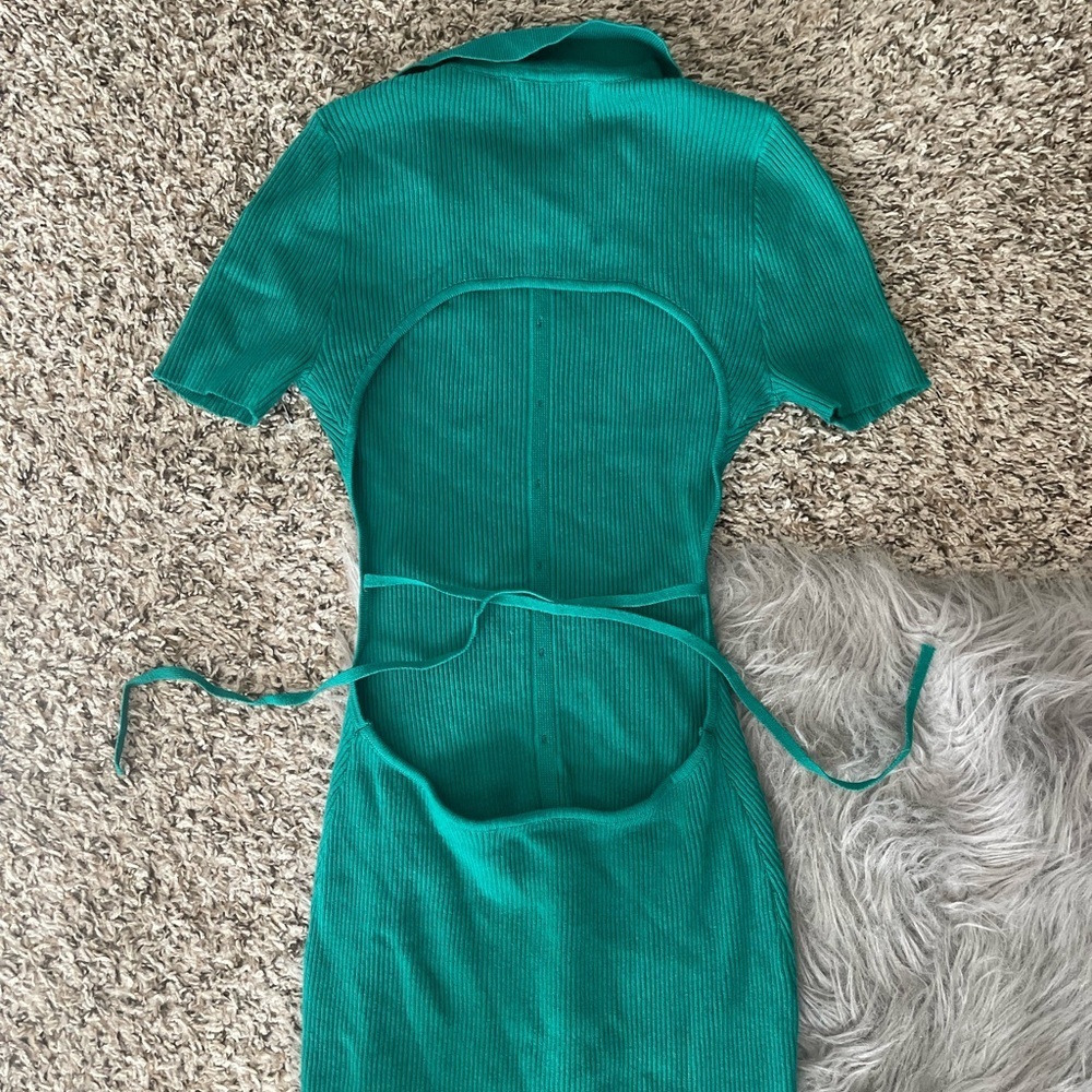 Cider Green Open Back Bodycon Midi Dress - Picture 7 of 10